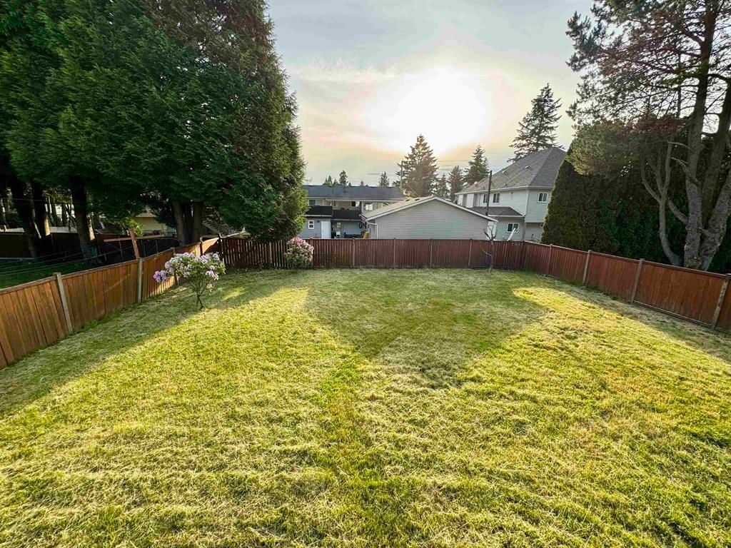 Listing Image 23