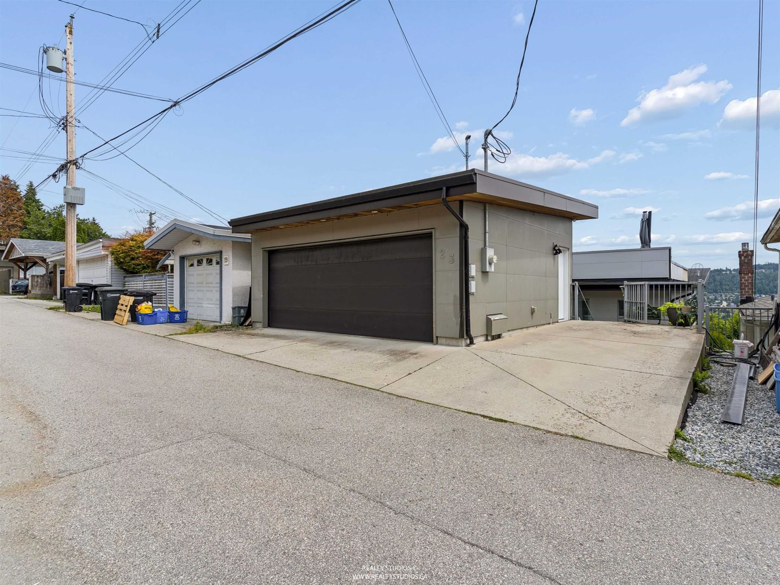 Listing Image 32