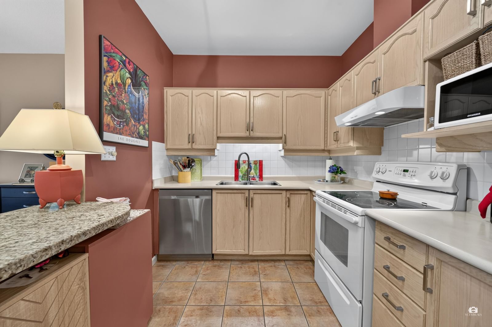 Listing Image 9
