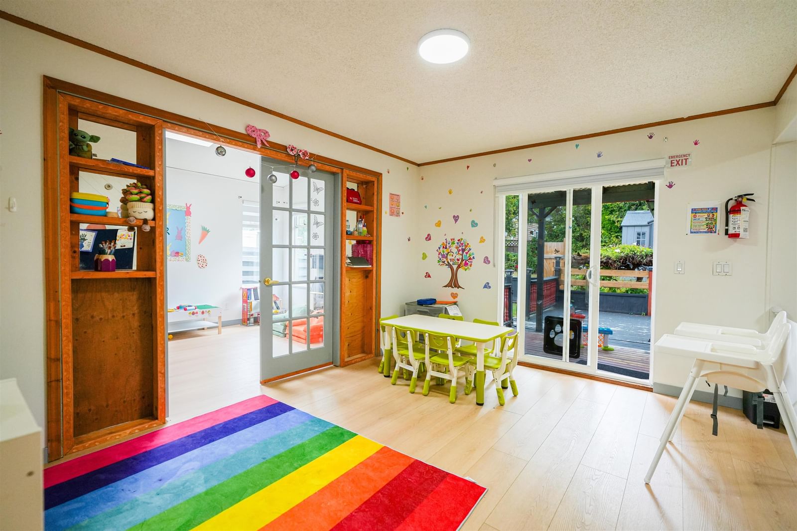 Listing Image 11