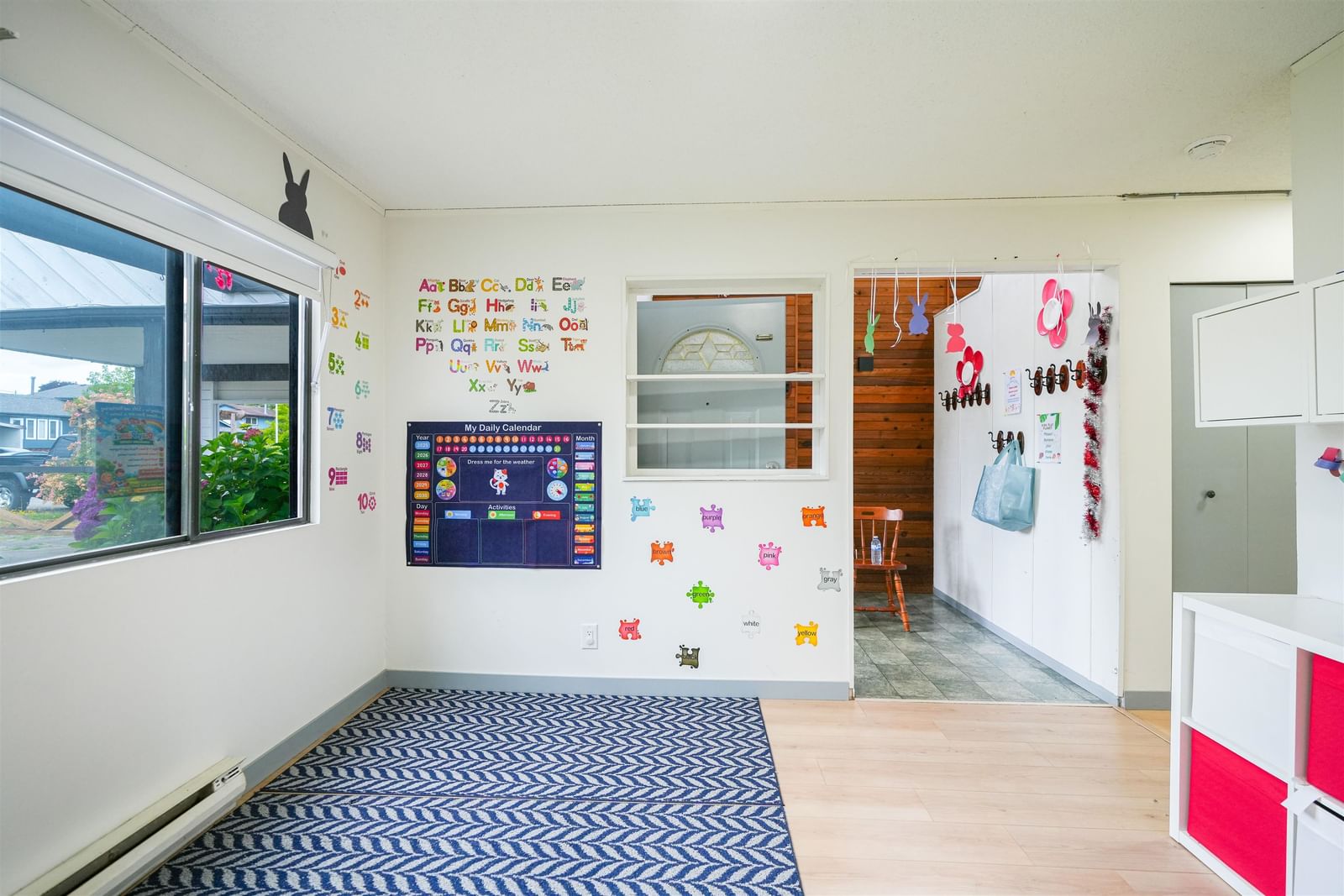Listing Image 8