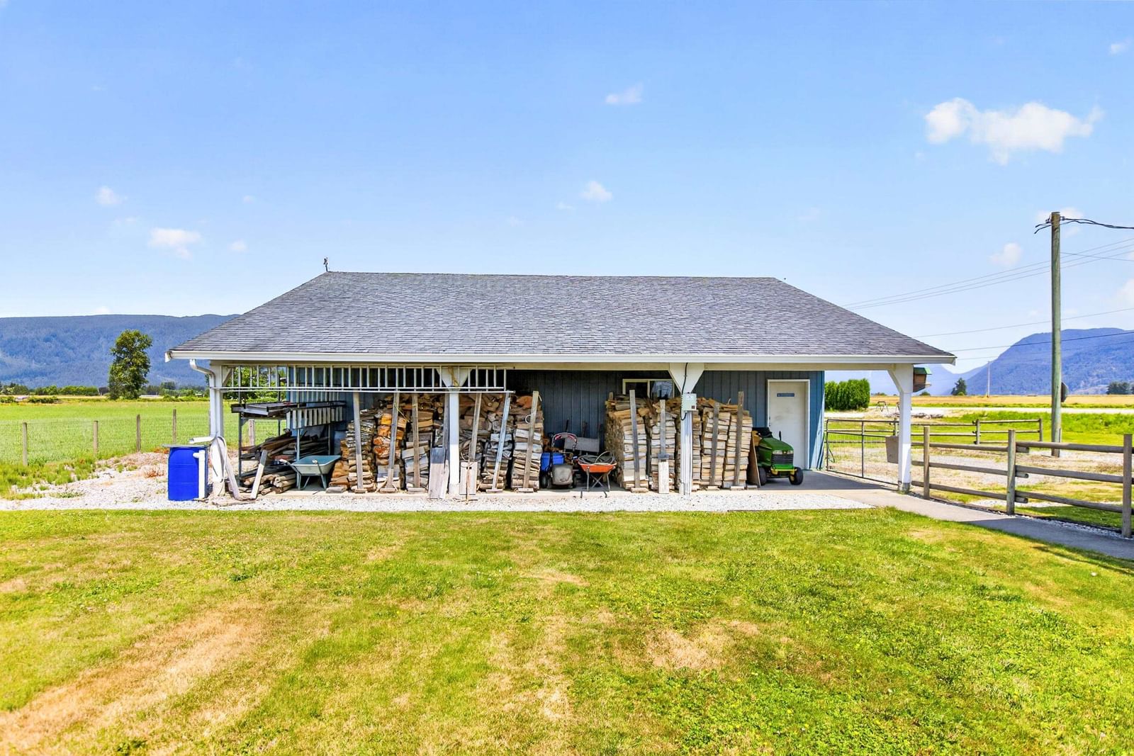 Listing Image 28