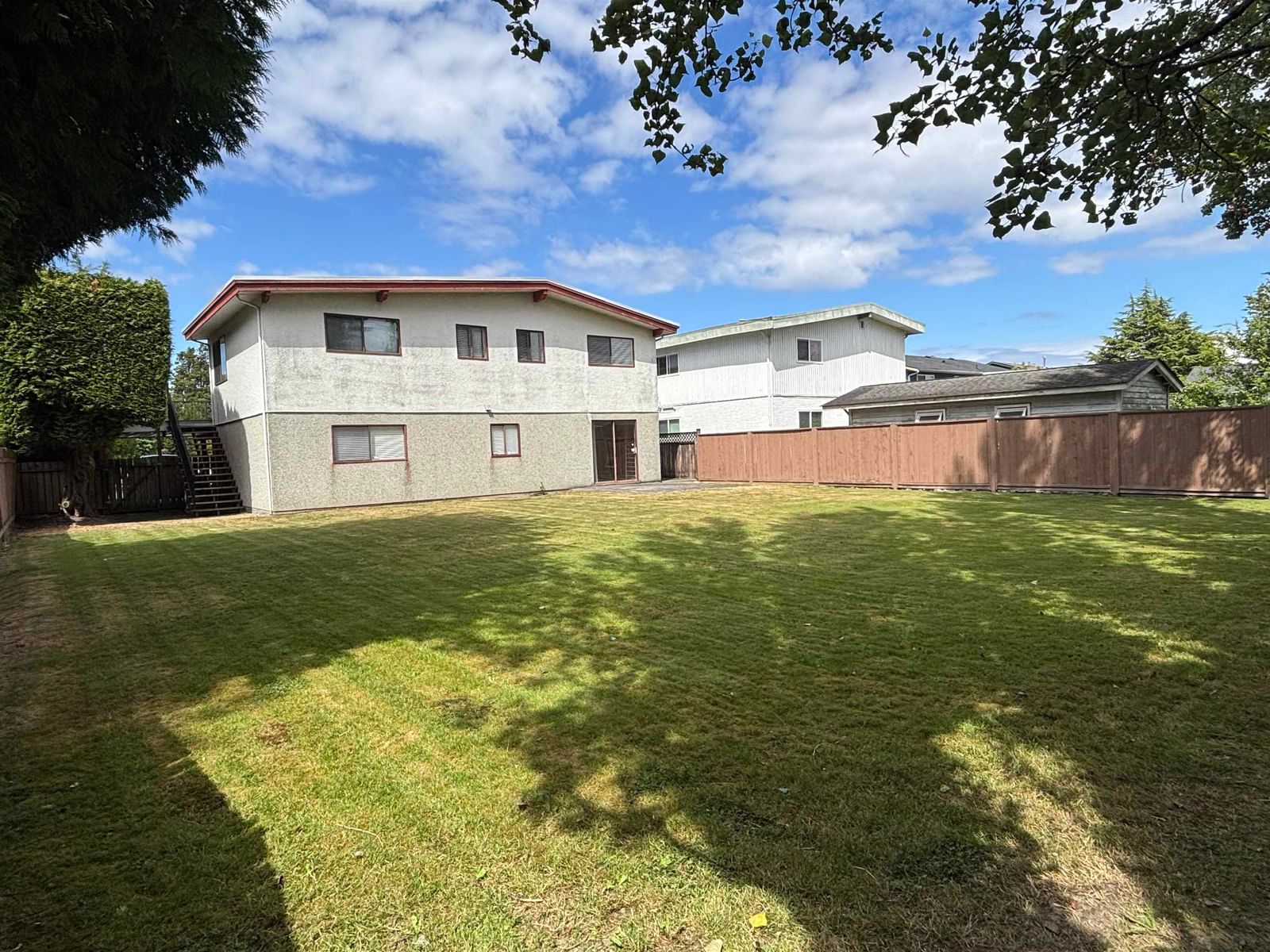 Listing Image 14