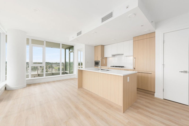 1802 - 9675 King George Boulevard