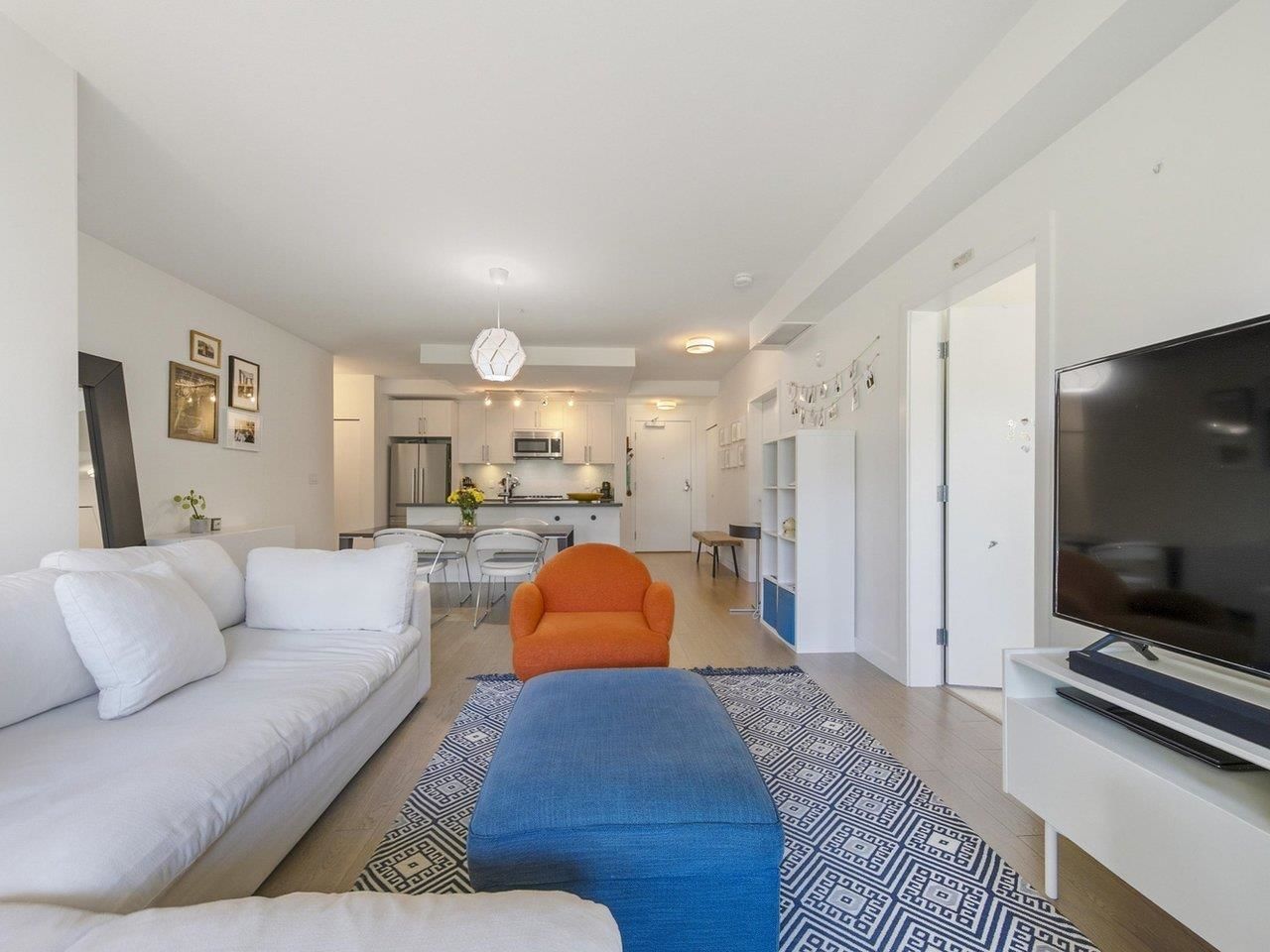 Listing Image 11