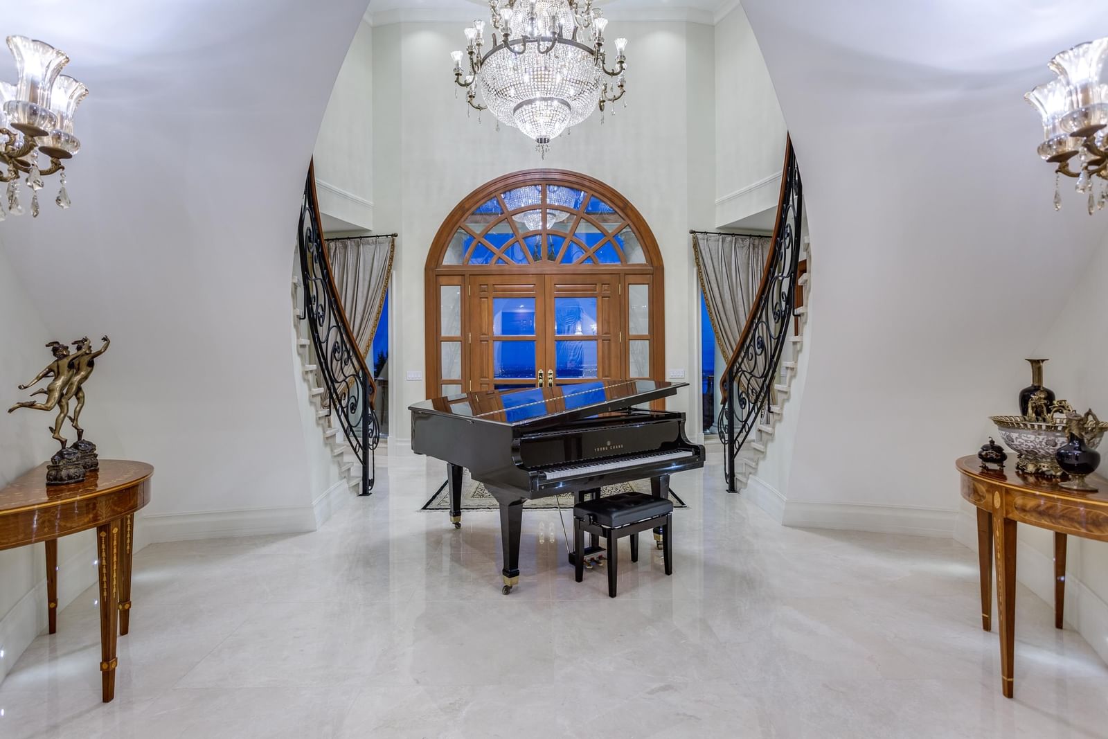 Listing Image 10