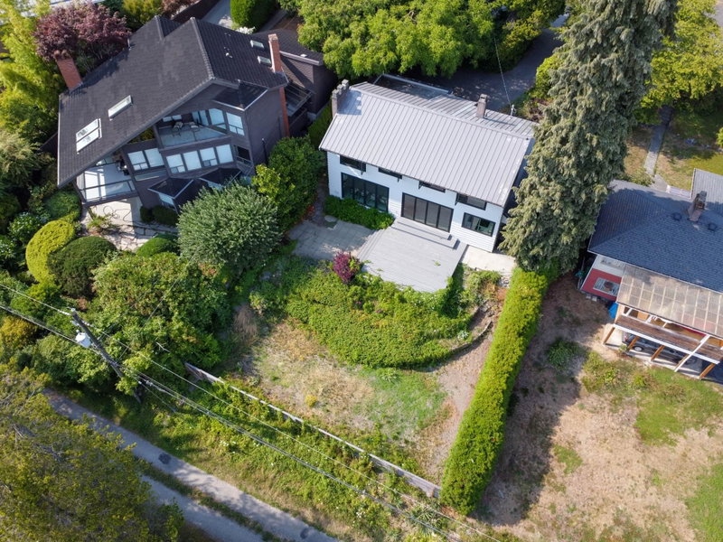 2234 Palmerston Avenue