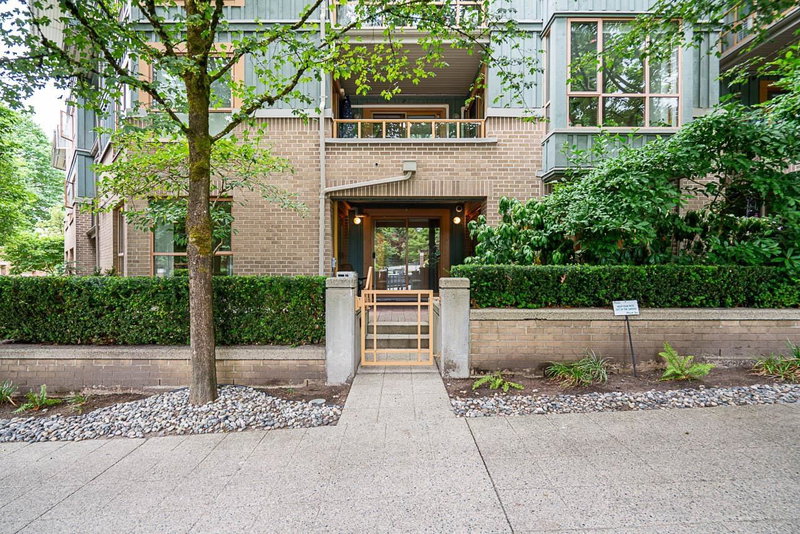 111 - 285 Newport Drive