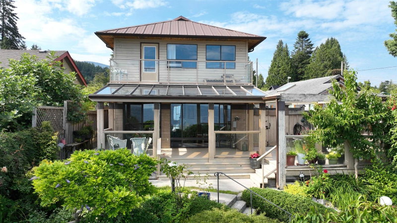735 Franklin Road, Gibsons, British Columbia