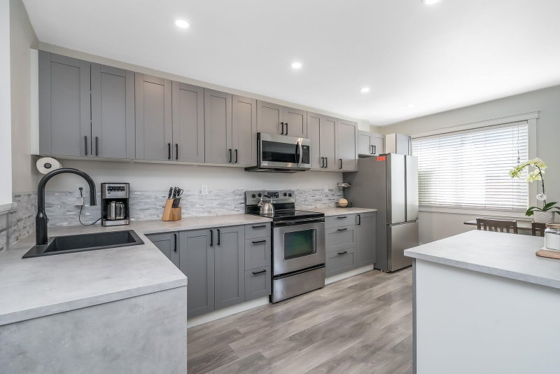 62 - 27456 32 Avenue