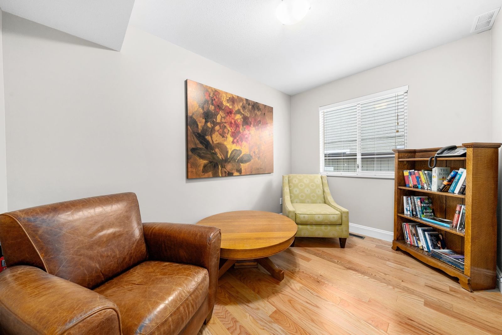 Listing Image 20