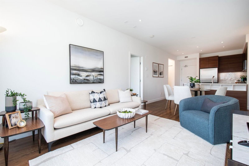 402 - 1061 Marine Drive