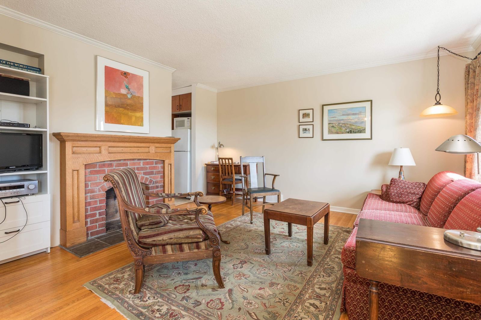 Listing Image 7