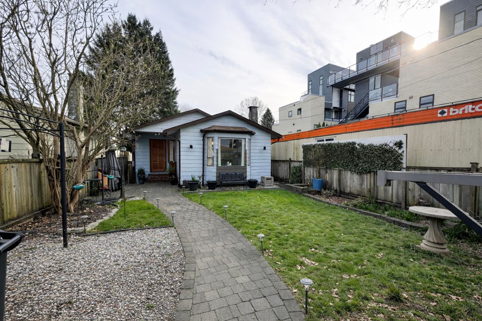 Listing Image 15