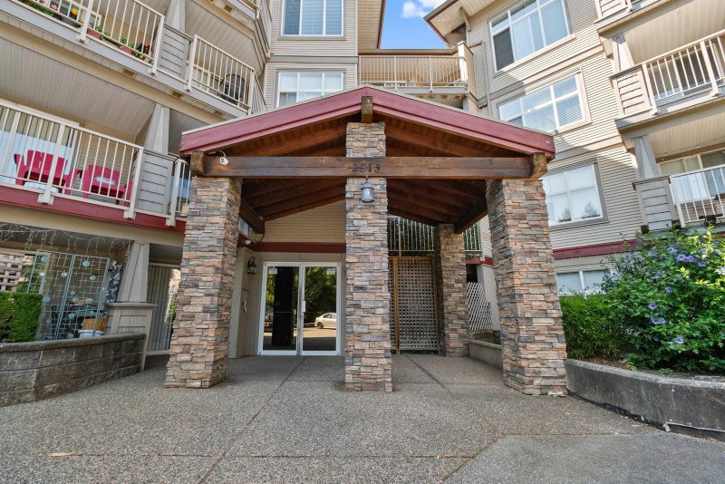 223 - 2515 Park Drive