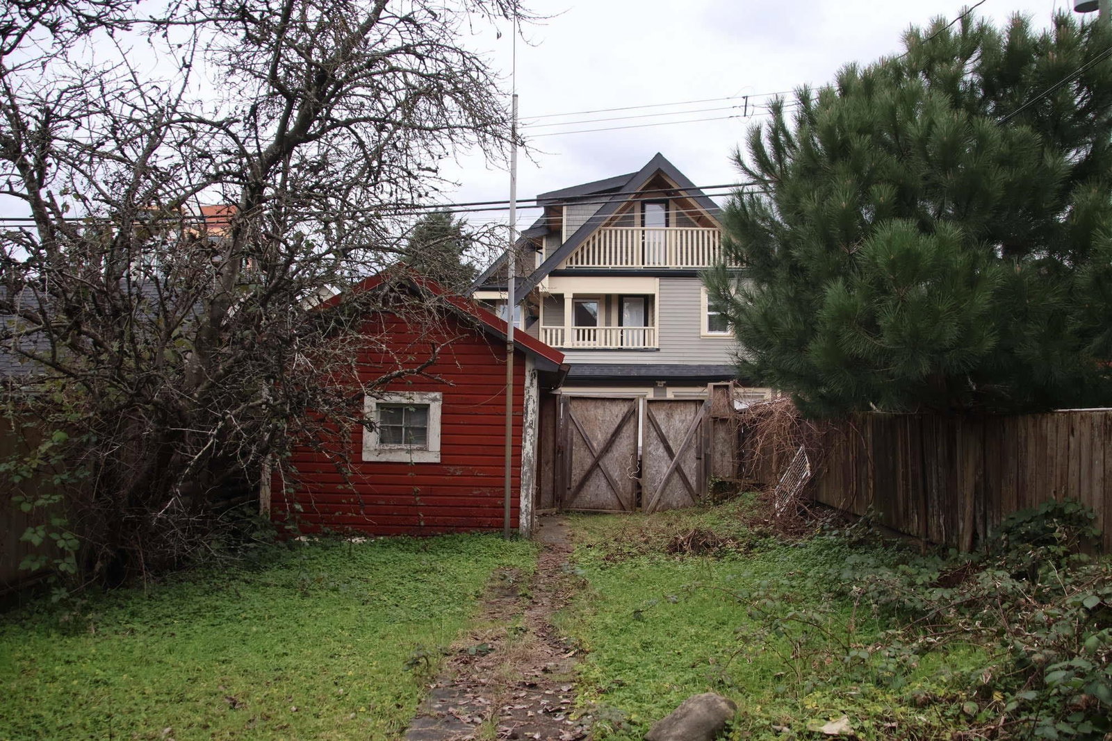 Listing Image 4