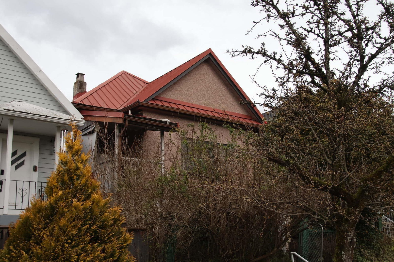 Listing Image 5