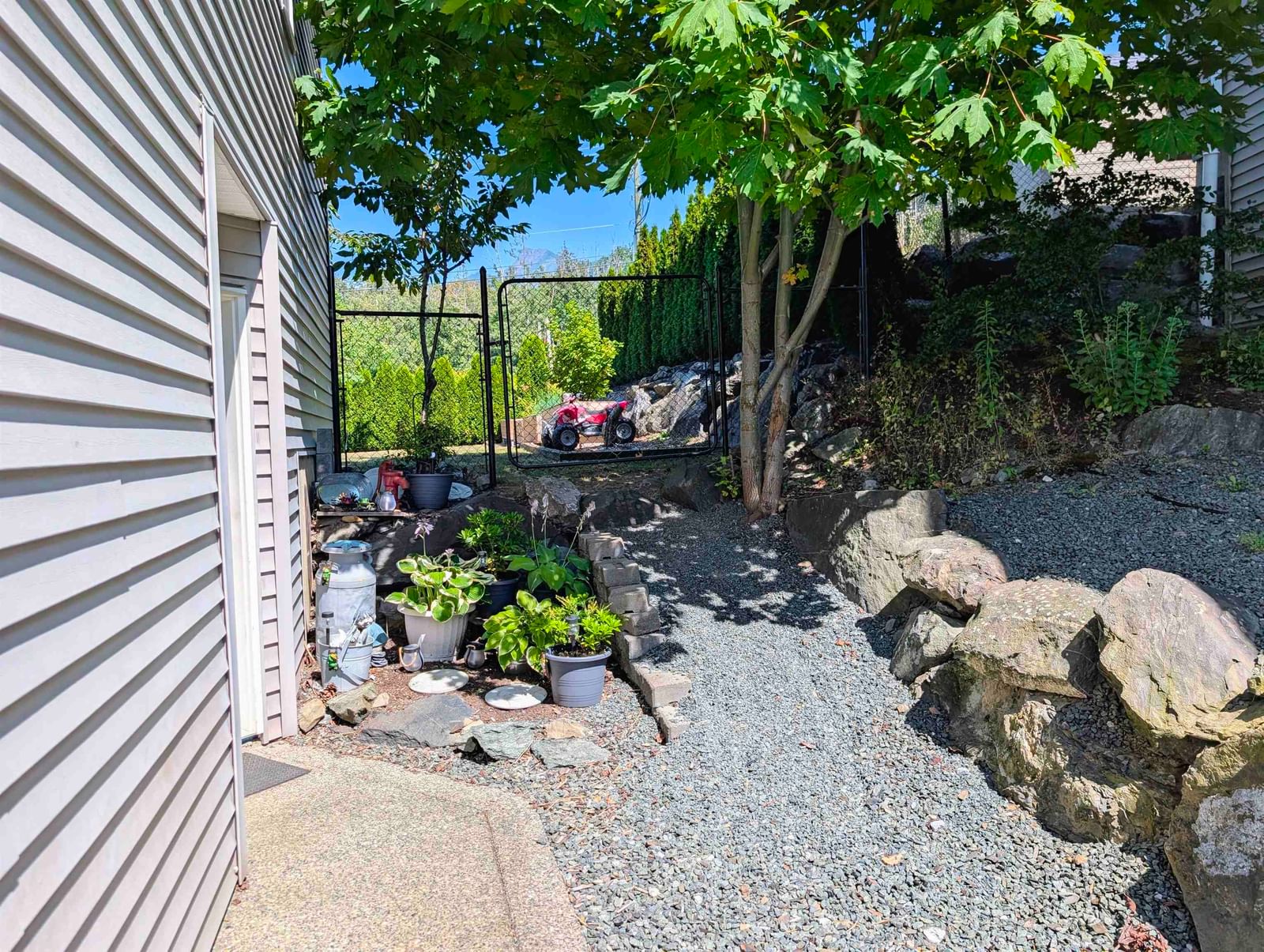 Listing Image 27