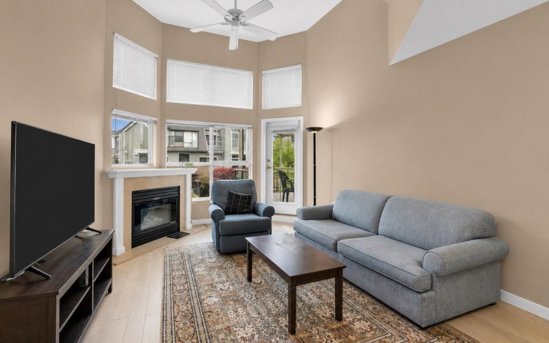 70 Richmond Street #303, New Westminster, British Columbia