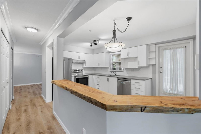 105 - 5556 14 Avenue