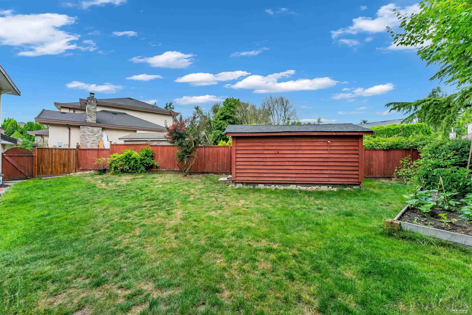 Listing Image 12