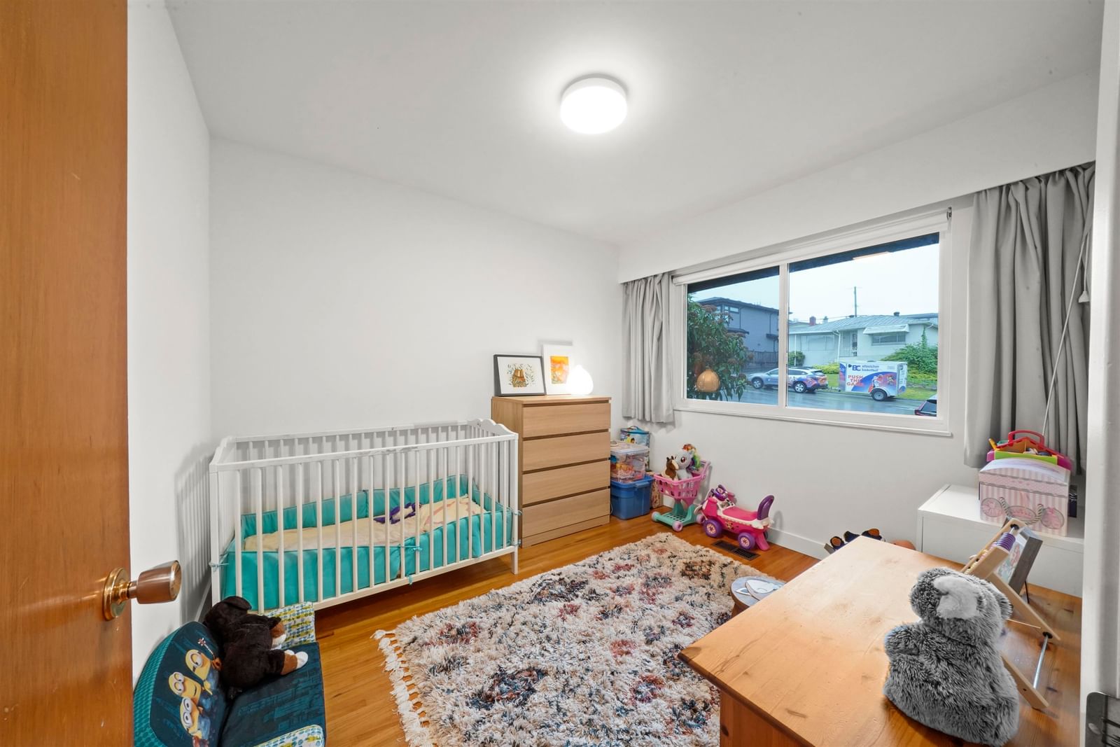 Listing Image 14
