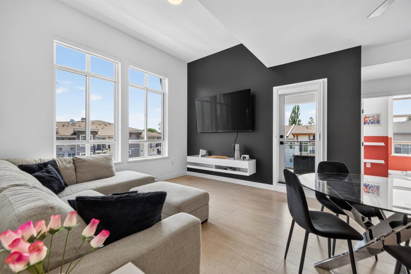 402 - 19945 Brydon Crescent