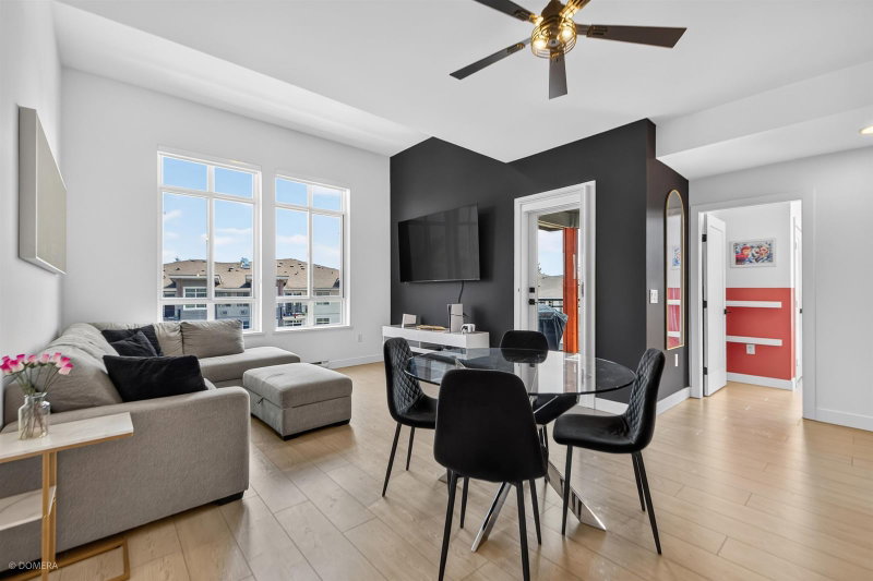 402 - 19945 Brydon Crescent