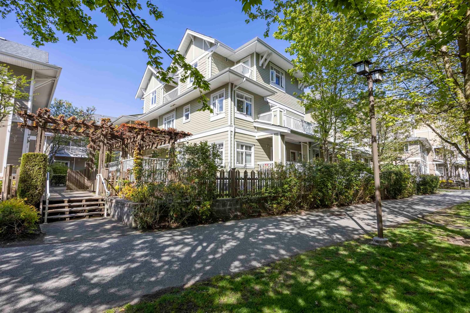 Listing Image 16