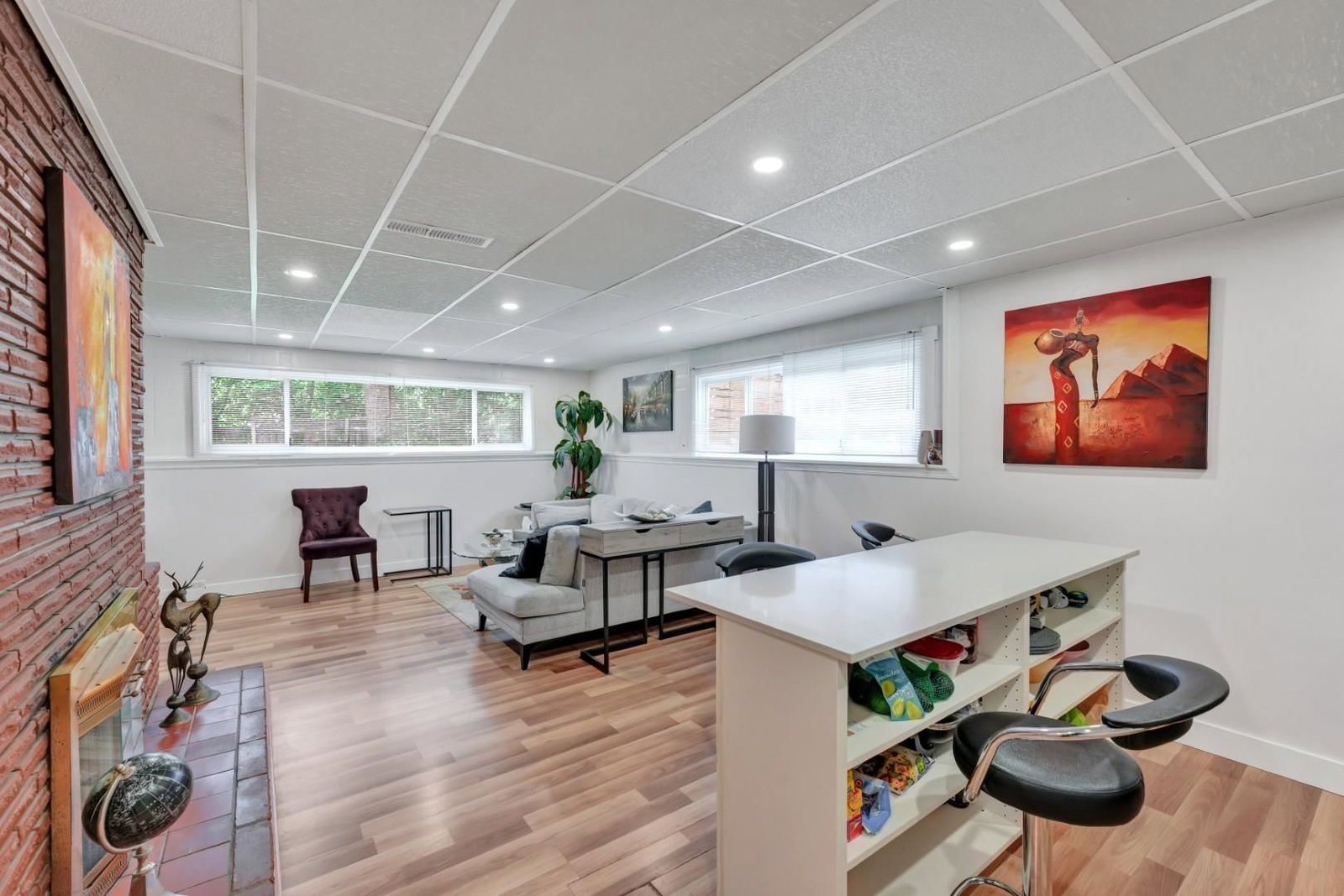Listing Image 10