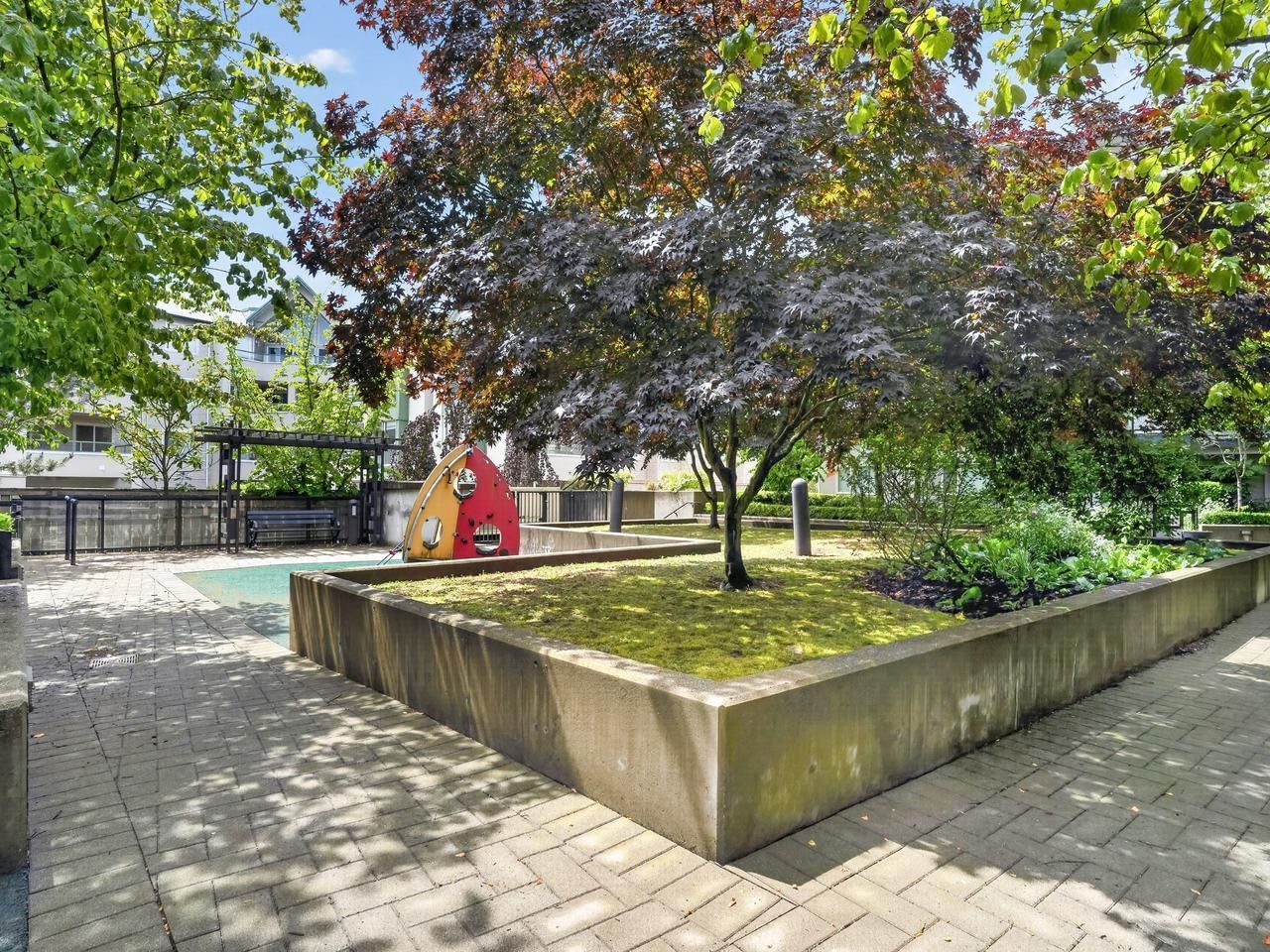Listing Image 17