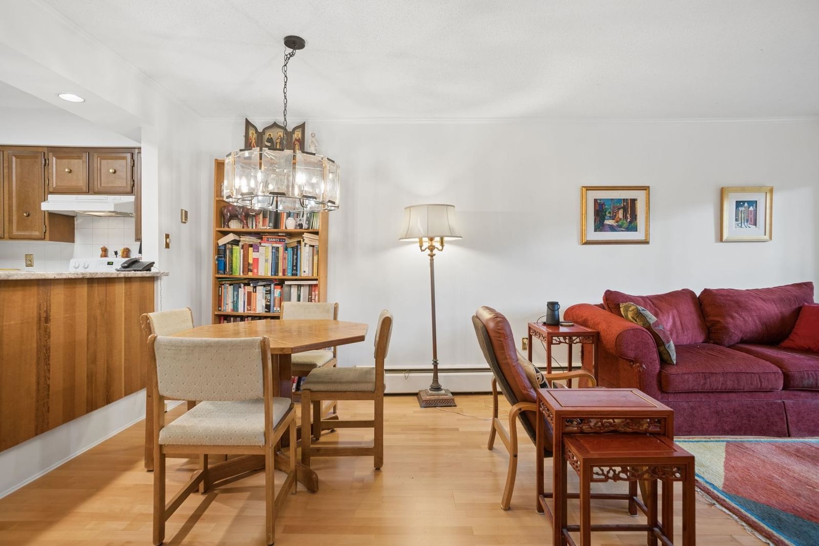 Listing Image 9