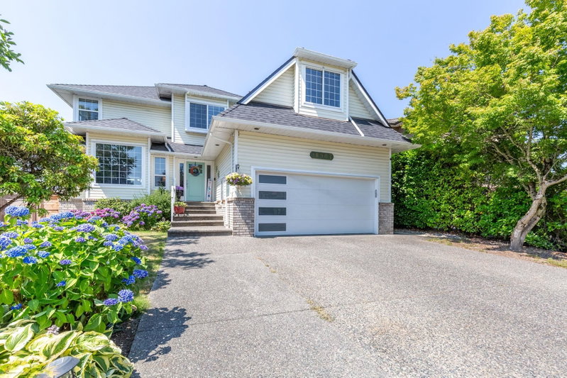 18907 118b Avenue