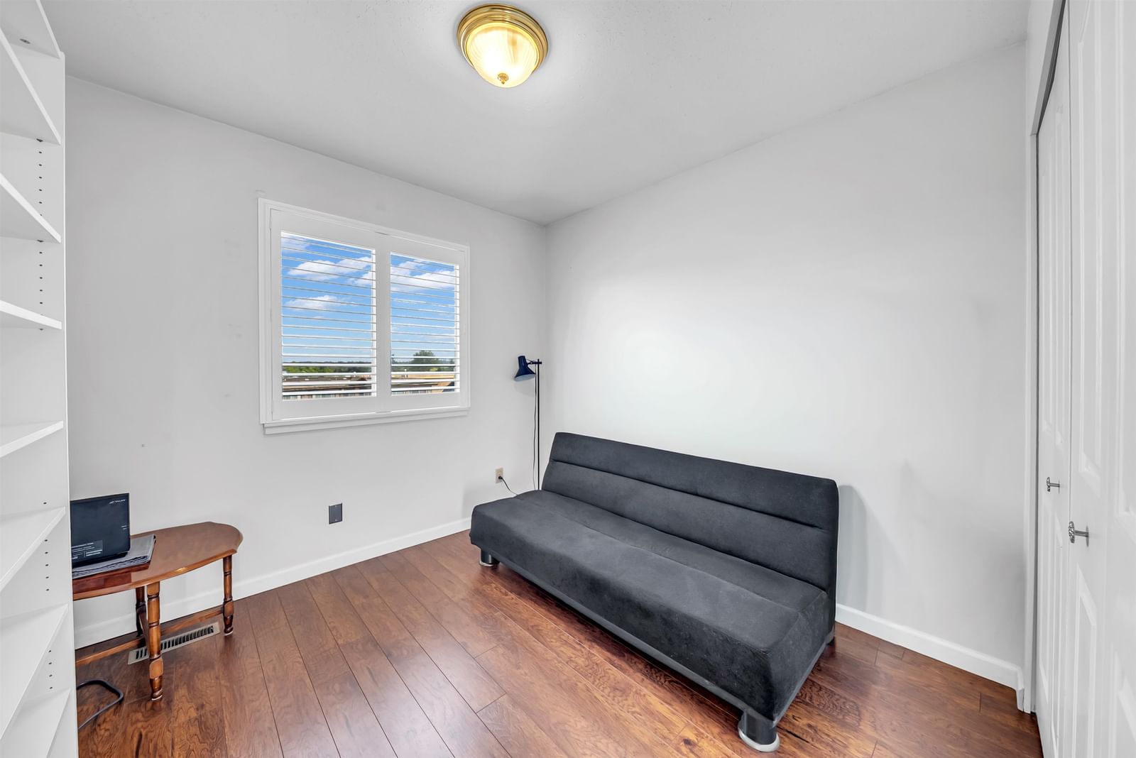 Listing Image 25