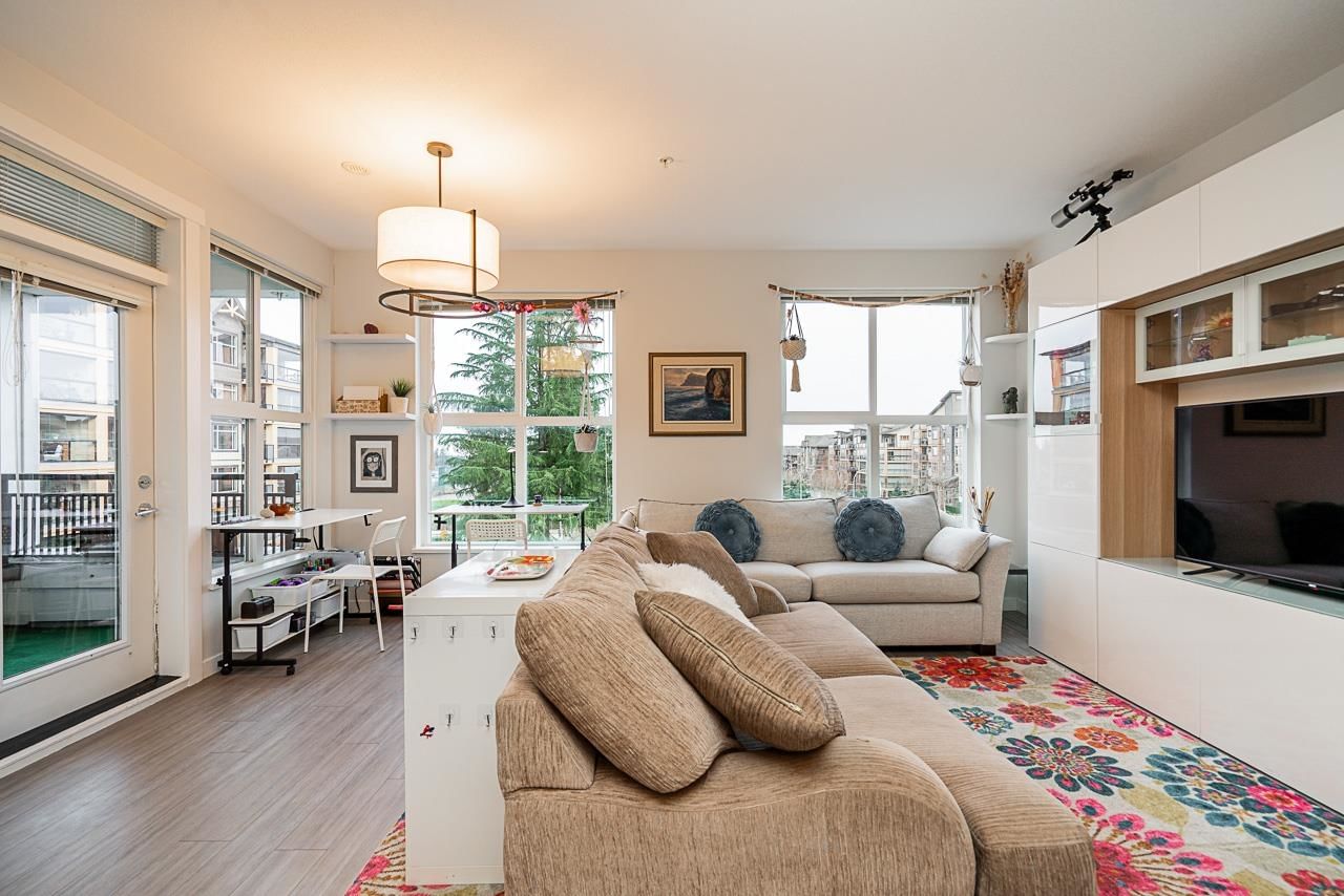 Listing Image 9