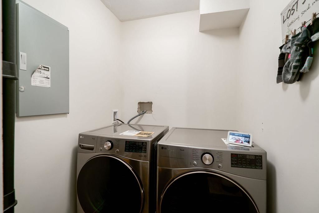 Listing Image 32