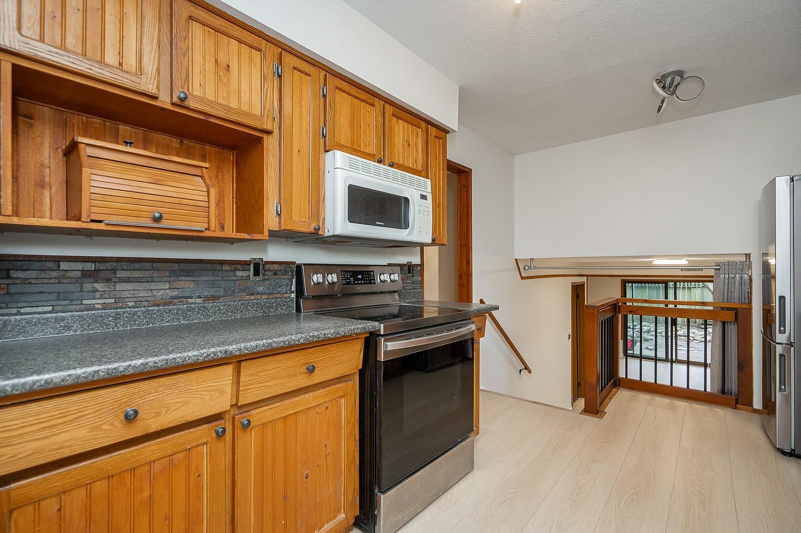 Listing Image 13