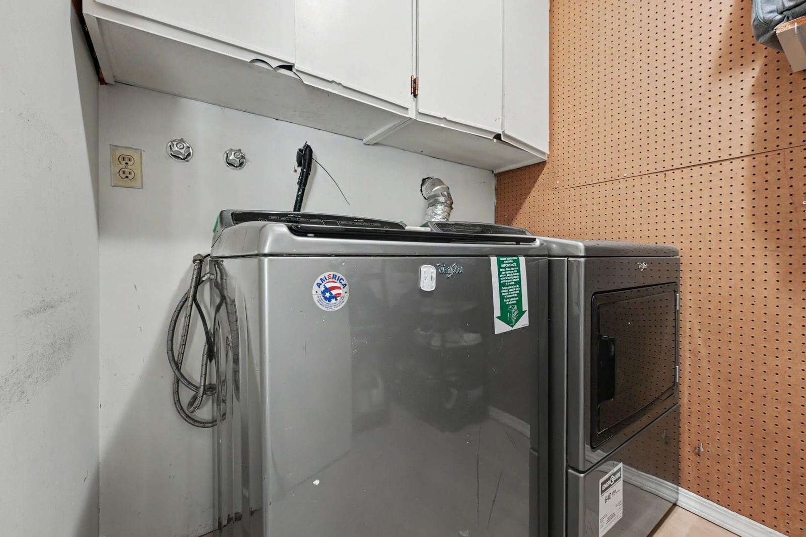 Listing Image 14