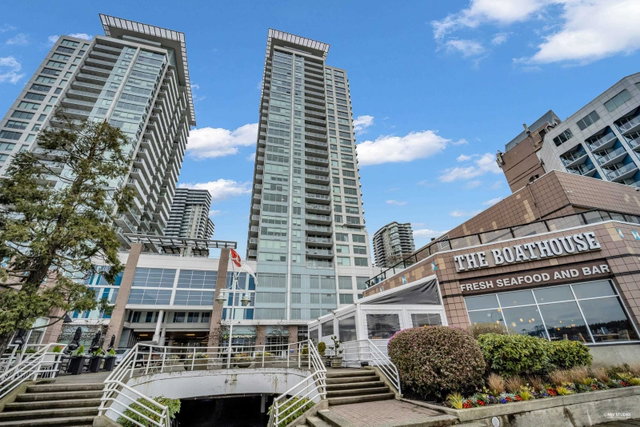 2802 - 908 Quayside Drive