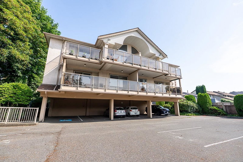 201 - 33839 Marshall Road