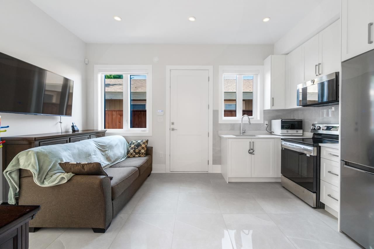 Listing Image 19