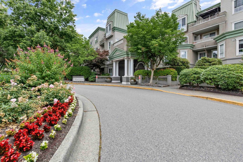 112 - 2970 Princess Crescent