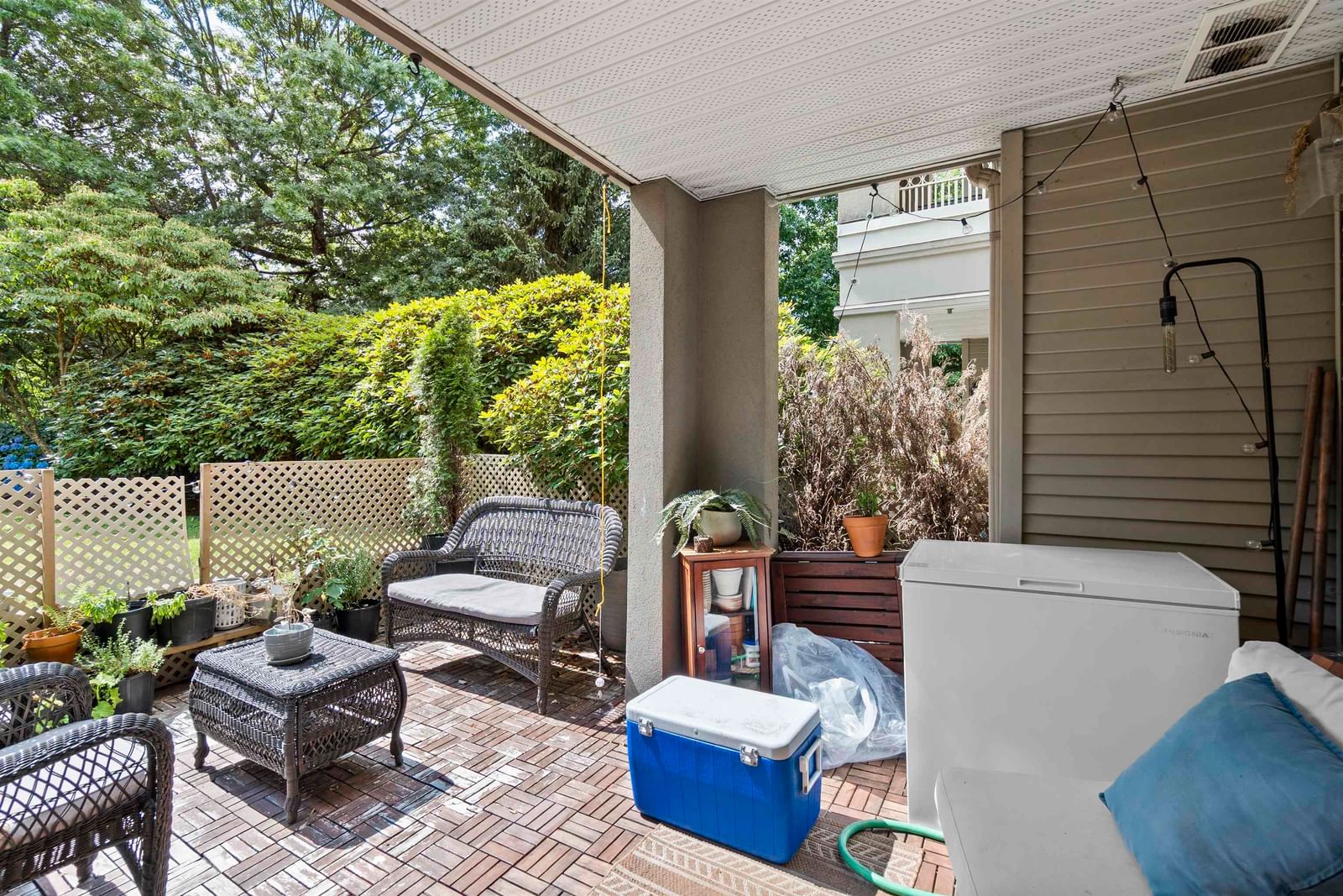 Listing Image 19