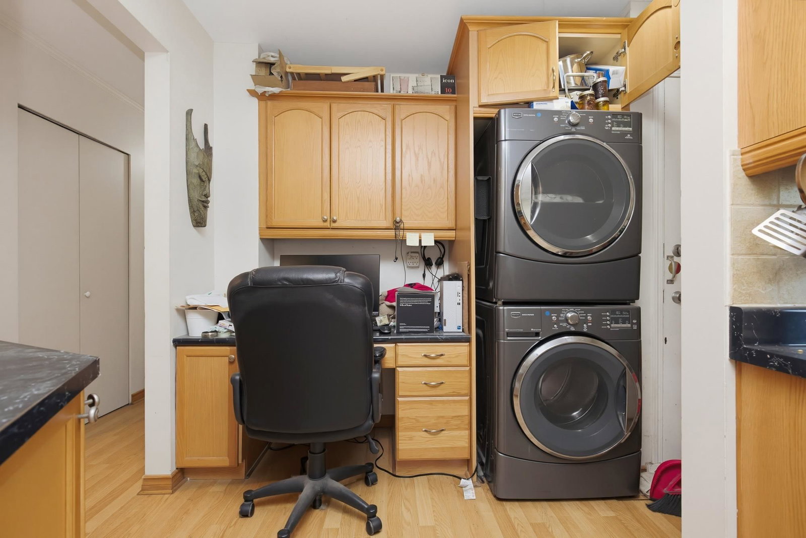Listing Image 11
