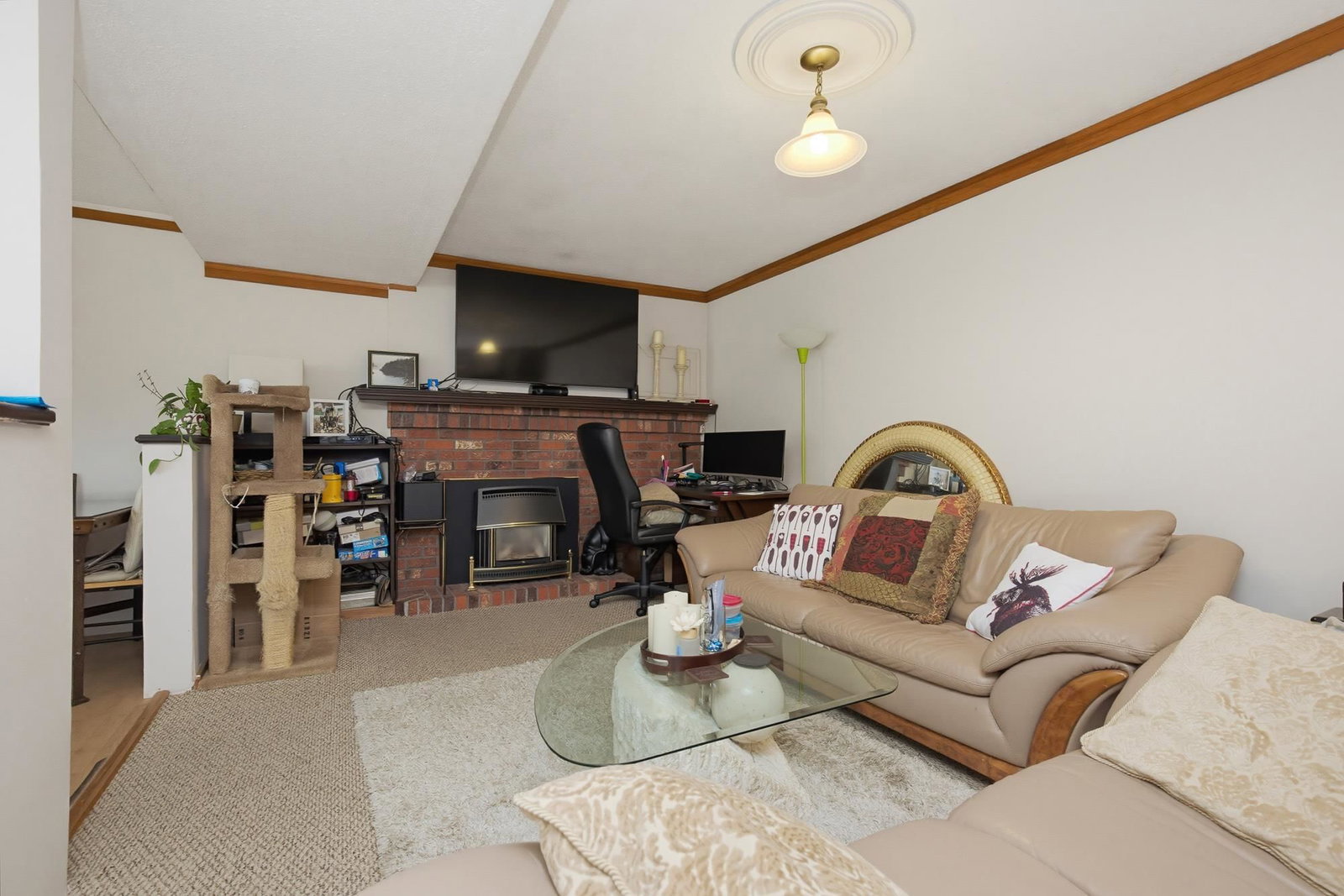 Listing Image 24