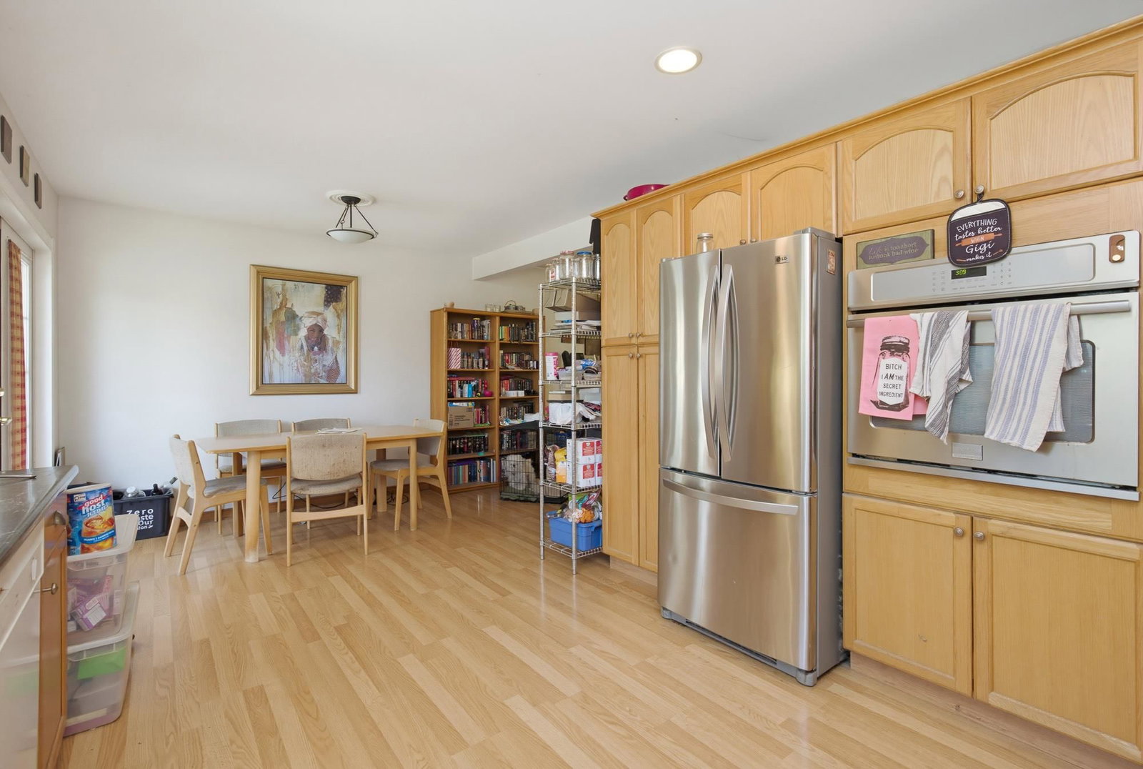 Listing Image 8