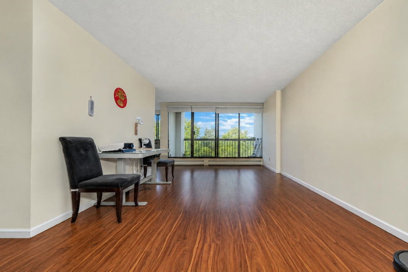 604 - 7100 Gilbert Road