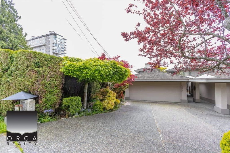 2424 Bellevue Avenue