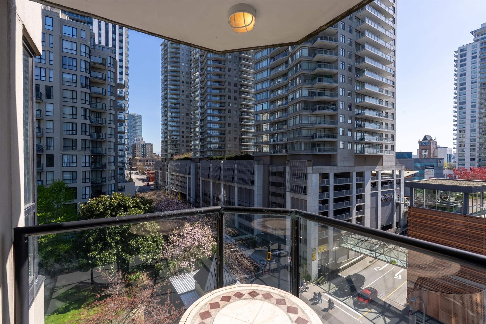 Listing Image 8
