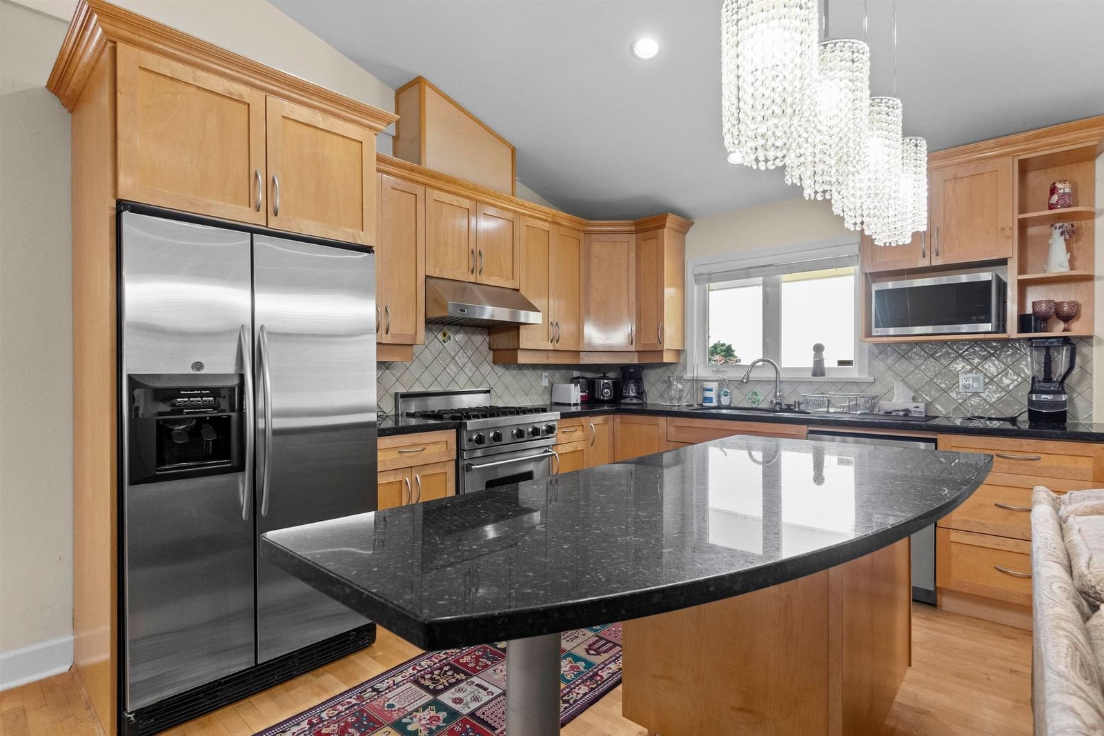Listing Image 19